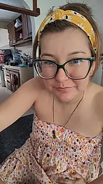 HunnyyLove webcam