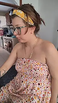 HunnyyLove webcam