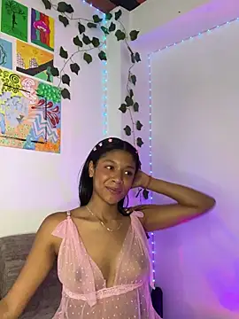 ElectraaJoness webcam