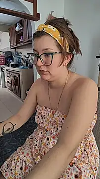 HunnyyLove webcam