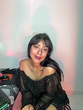 charlottekiss99 webcam