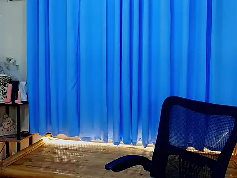 Mimi_Mckinley webcam