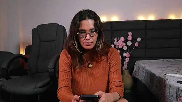 kathieandpovcock1 webcam