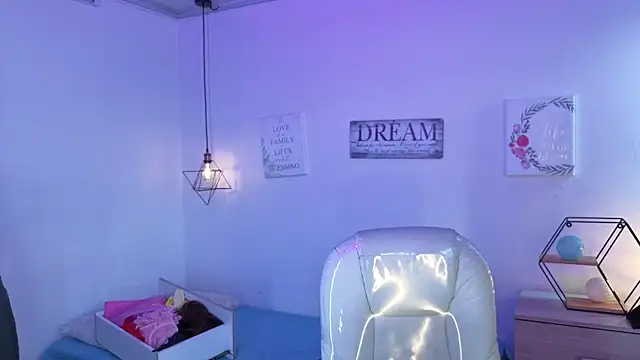 NinaSakura_Eup webcam