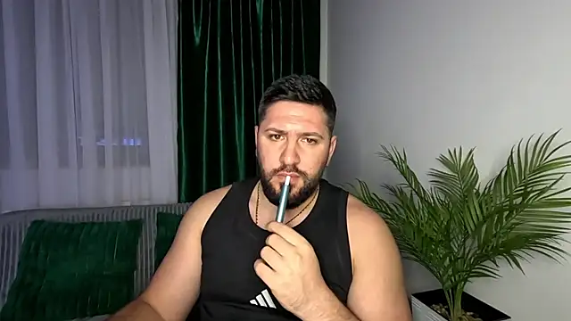 Gold_Alpha_Boy webcam