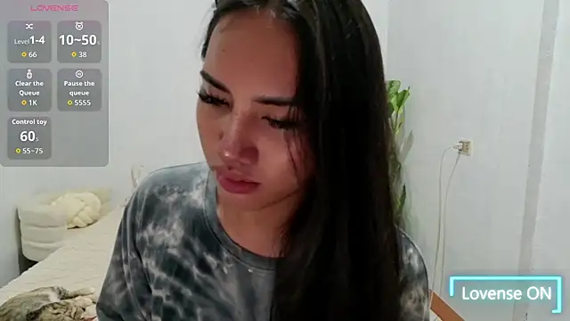 Divine_Goddesss webcam