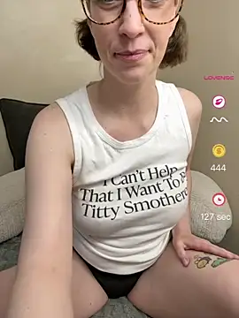 CreamedKitten webcam