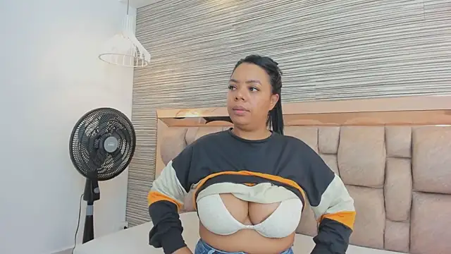 ashanti_shull webcam