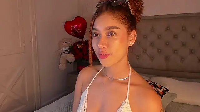 Sienna_brunette webcam