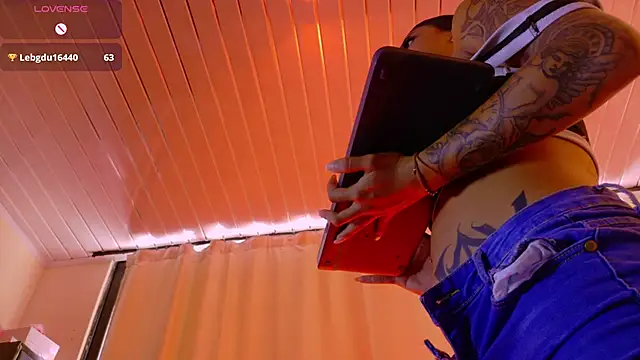 Megan_browns1 webcam