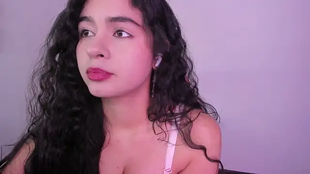 Arianna_Jannes webcam