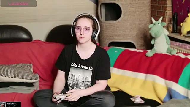 gamergirl_eve (G young) - Make me horny and I cum for you LT 3 Vid