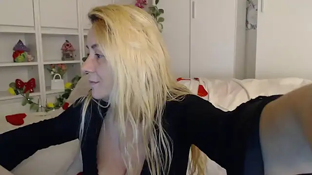 _karolynesyera_ webcam