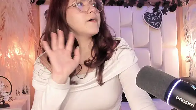 Daphne_And_Roger webcam