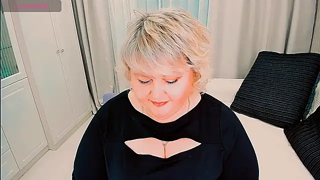 BIGTITSBBW webcam