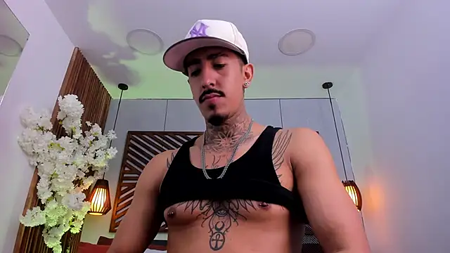 Donovan_Desmond webcam