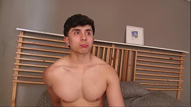 PaulEvens live sex cam