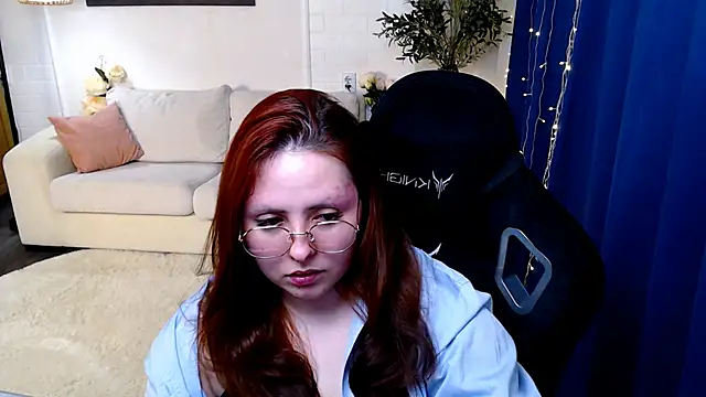 Hennessy_bunny webcam