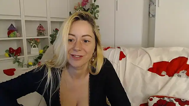 _karolynesyera_ webcam