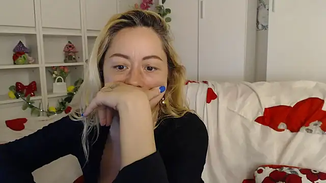 _karolynesyera_ webcam