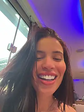 Rafaellaz's live cam