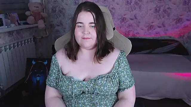 Estelle_Hicks webcam