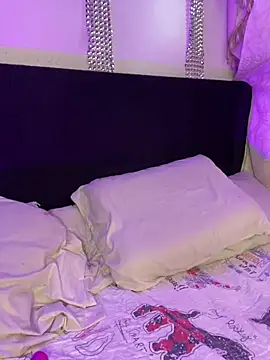 VeronicaSaenzx webcam