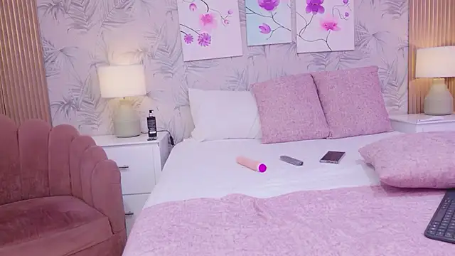 BriannaBunnyy webcam