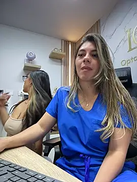 alicee16 - Alicee16's free webcam - UK Sex Cams