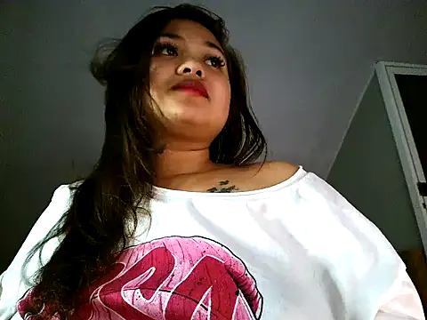 Chillntalkmami webcam