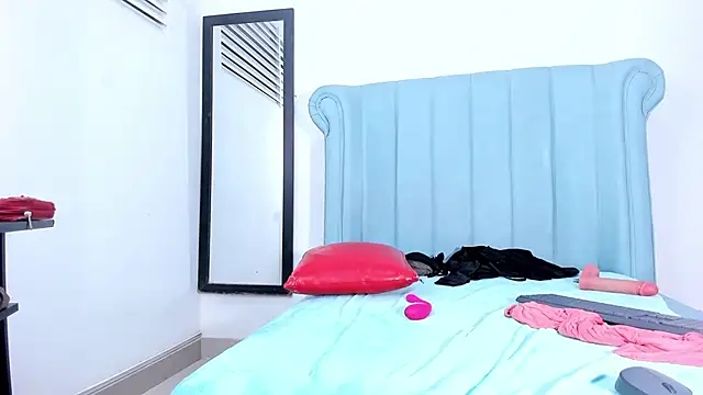 Cleopatra_Trans webcam