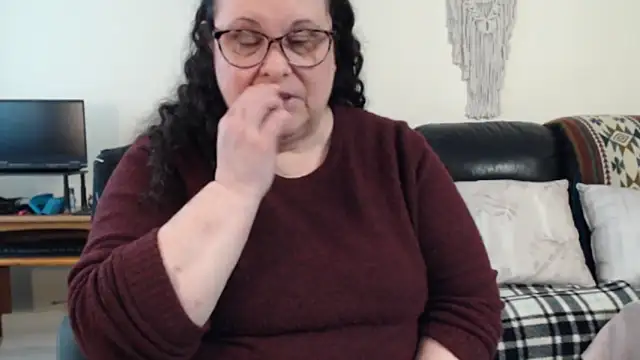 Juicy_Julie469 webcam