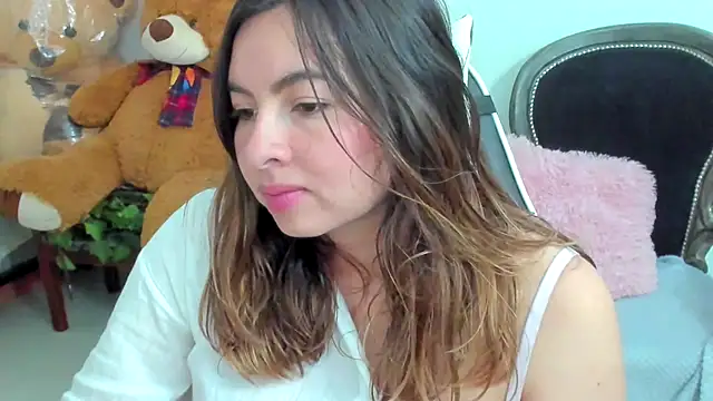 __emma__11__lecat_ - __Emma__11__Lecat_'s free webcam - UK Sex Cams