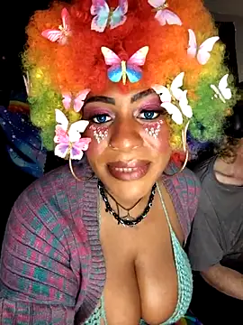 AmazonianMistress webcam