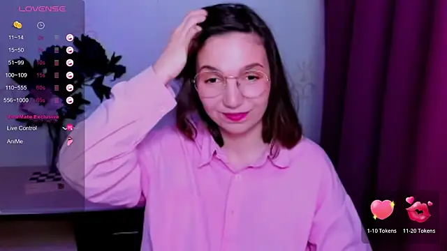 KindHazelHere_ webcam