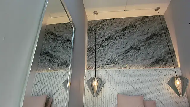 Esmeralda__18 webcam