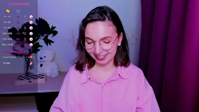 KindHazelHere_ webcam