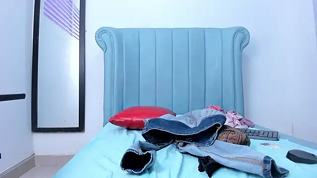 Cleopatra_Trans webcam