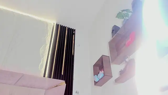 Scarlett_Montclair webcam