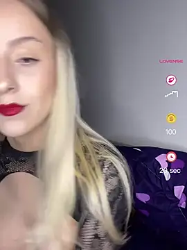 RahellaBlonde1