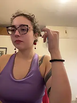 ladyturtle Live Webcam on Stripchat