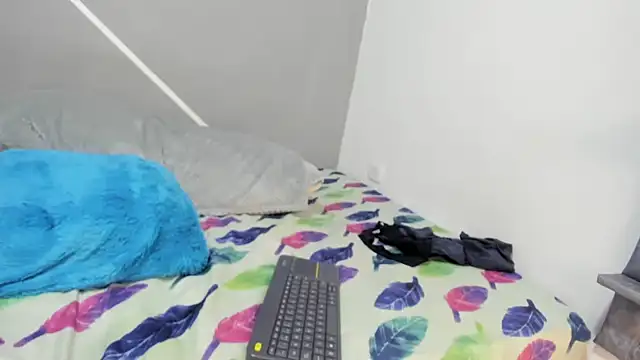 my7delicious7skinny7 webcam