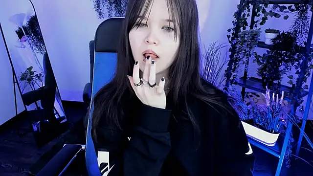 elainebeness (F young) - wake up bitch!