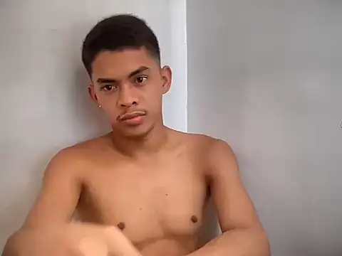 yourhotasian_jhonpol16 webcam