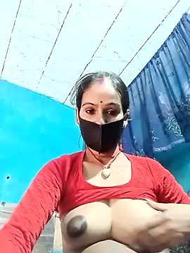 Nandani-758 webcam