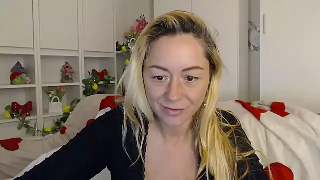 _karolynesyera_ webcam