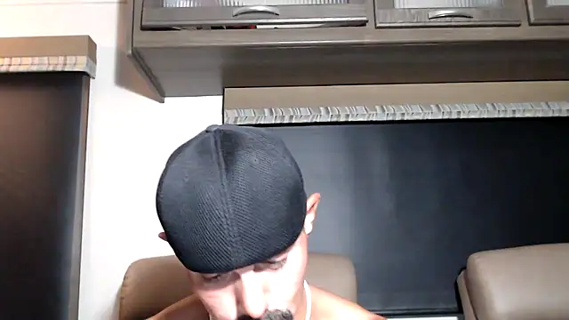 ThickD2C live sex cam