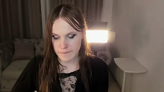 EffieMinki live sex cam