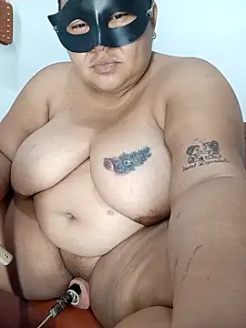 Lucky-hot-girls webcam