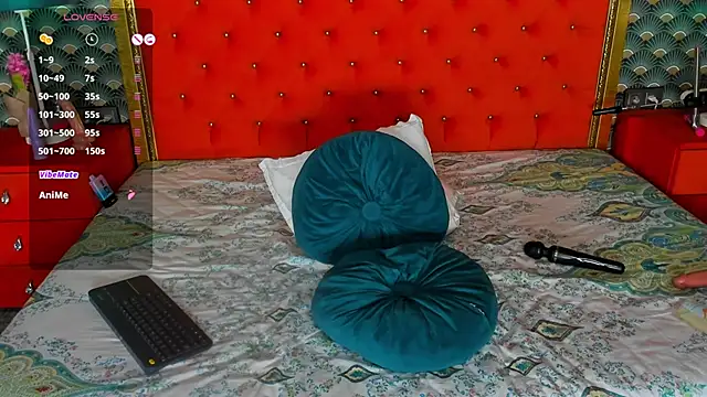 VallerieJones webcam